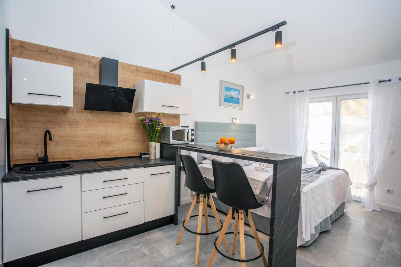 Apartments Nedo Dalmatia Omiš Dış mekan fotoğraf