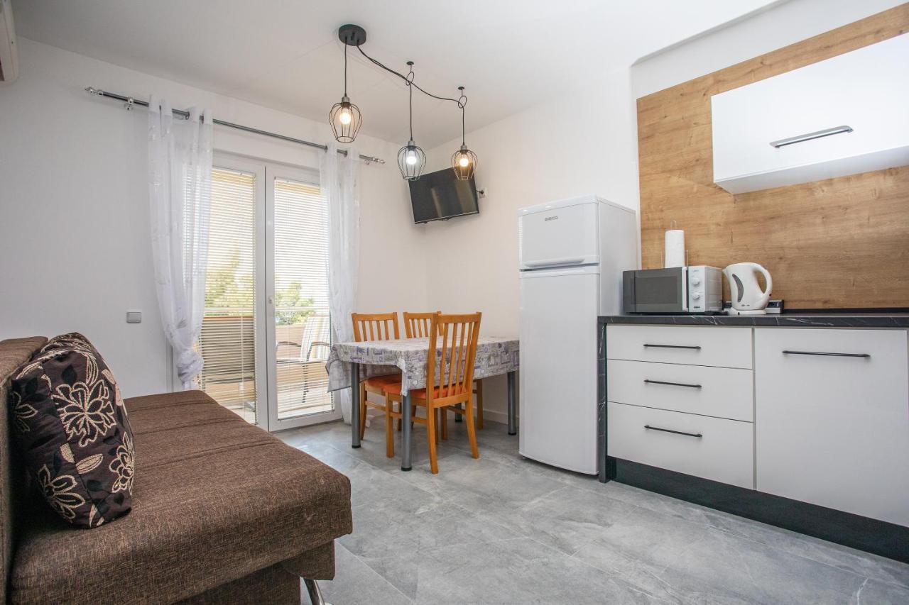 Apartments Nedo Dalmatia Omiš Dış mekan fotoğraf