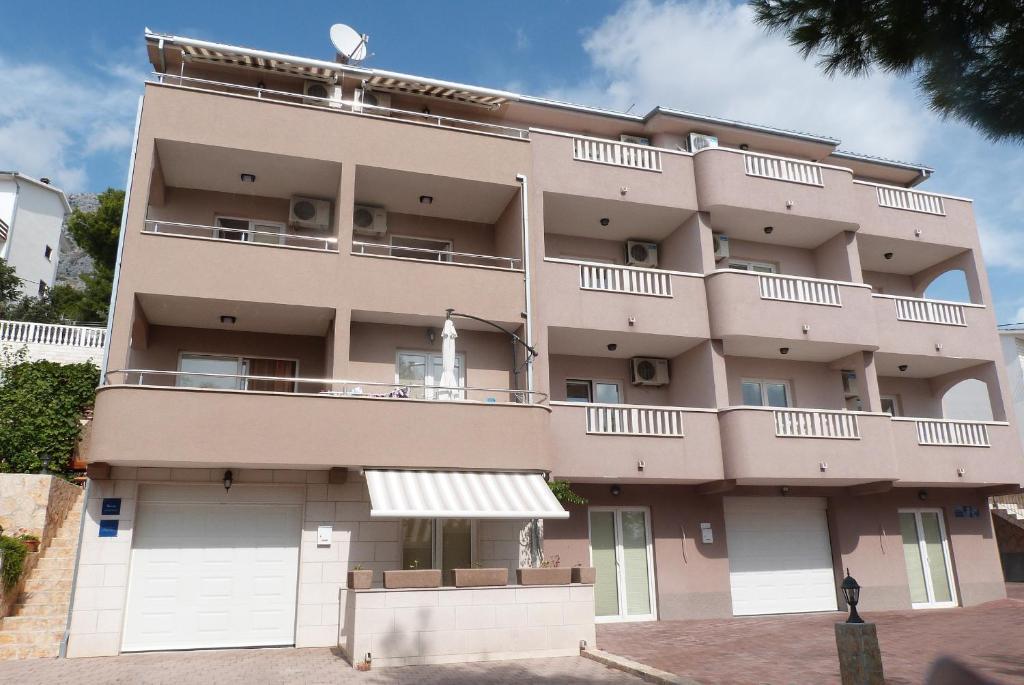 Apartments Nedo Dalmatia Omiš Dış mekan fotoğraf